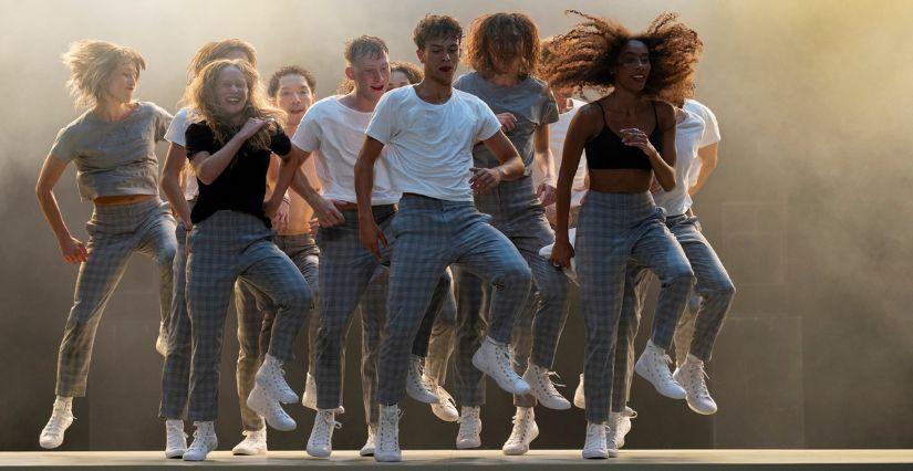 Spectacle en famille à Lyon 8e "Avant l'Aube" dès 14 ans à la Maison de la Danse
