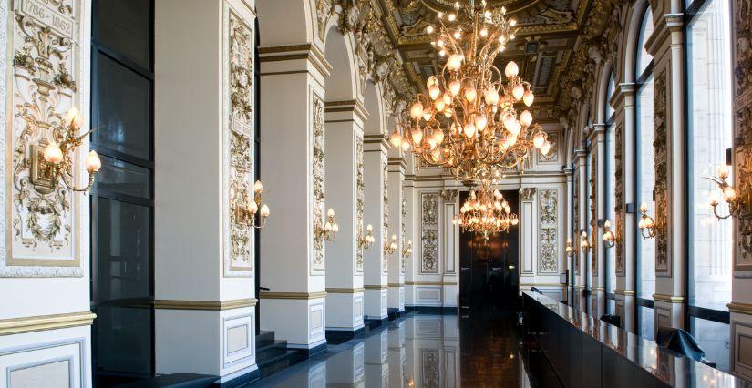 Visite en famille : les coulisses de l'Opéra de Lyon racontées aux enfants